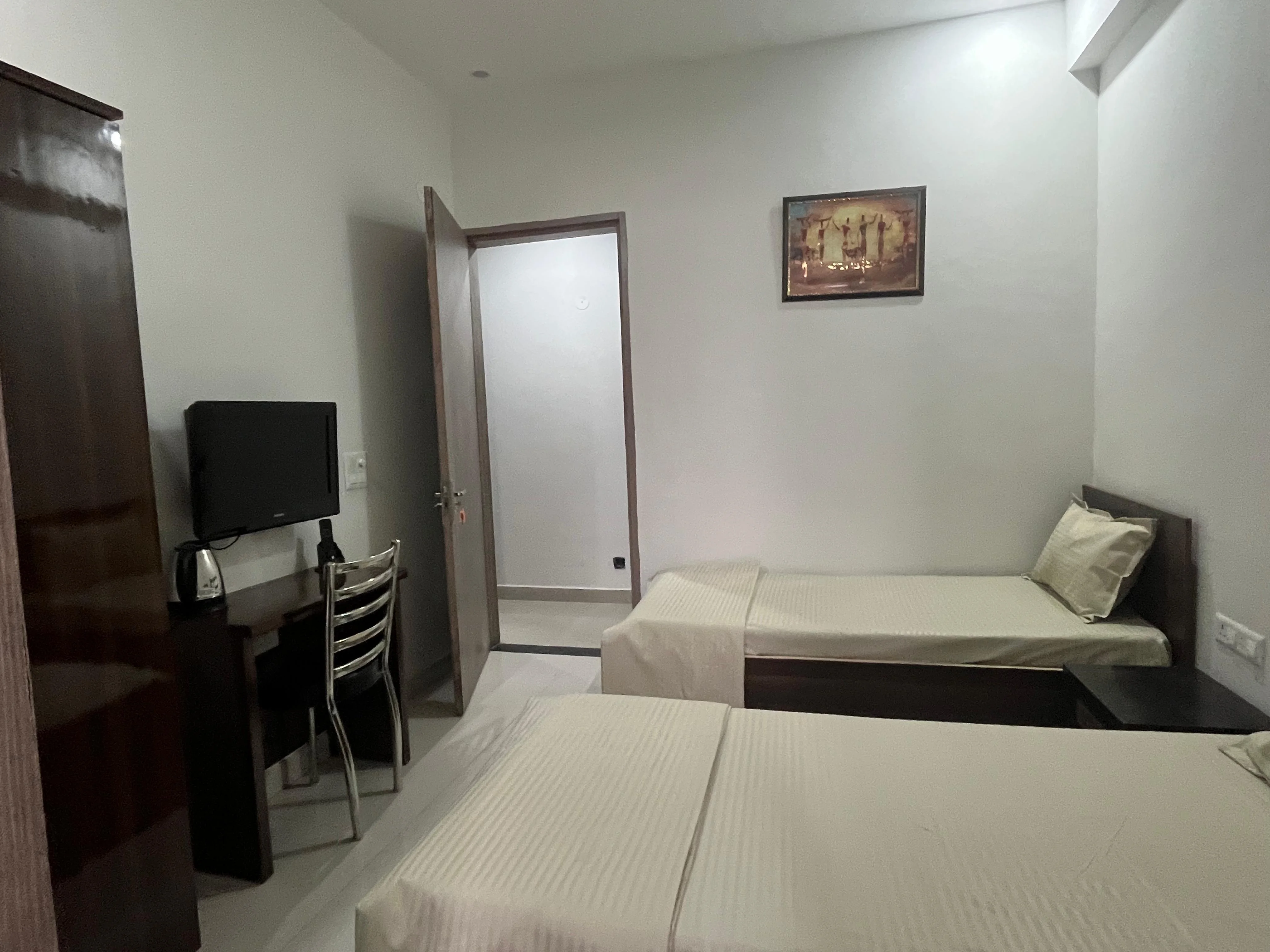 Ayulife Ayurveda Hospital front view