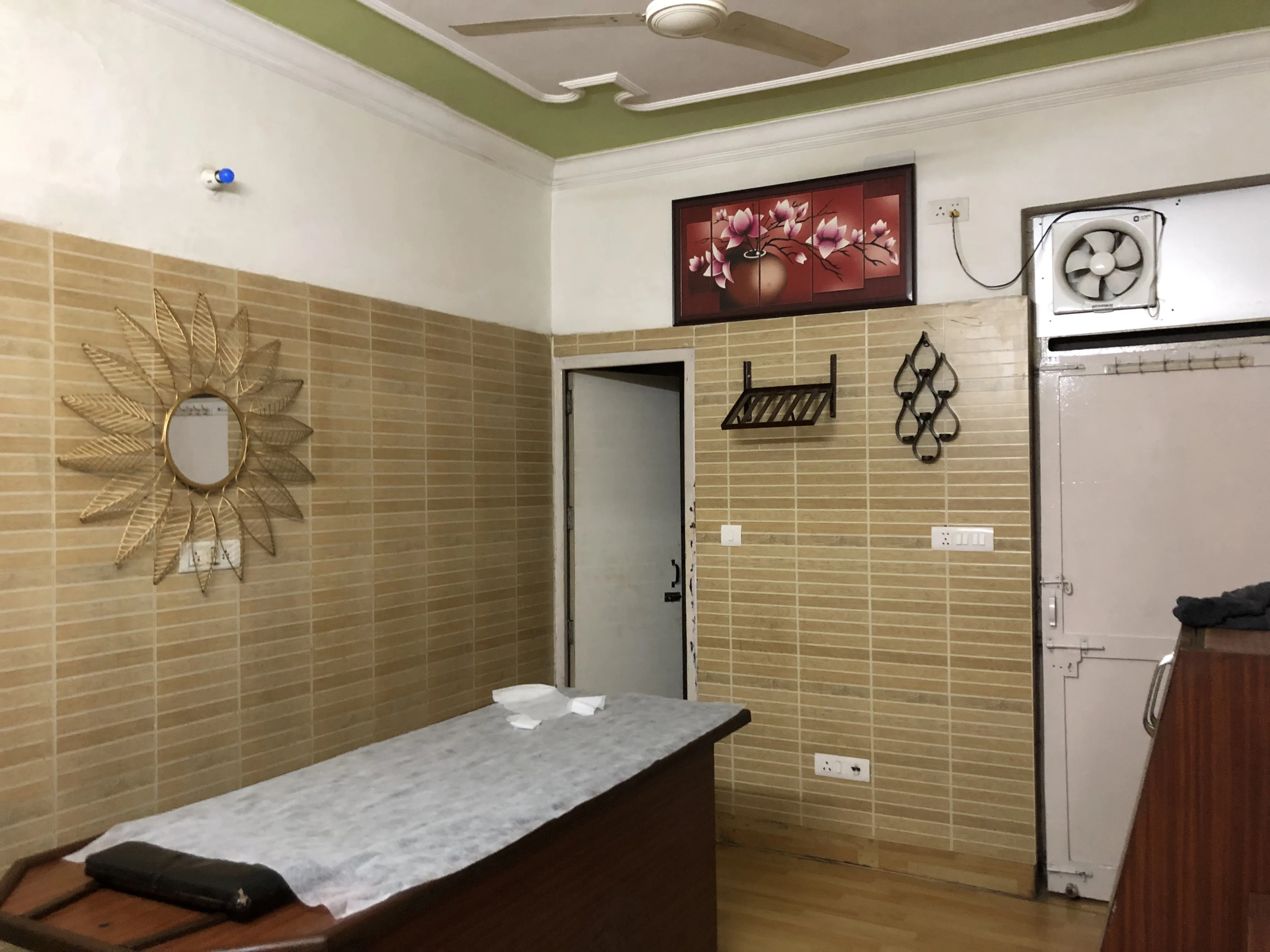 Sector 15 Clinic photo 15